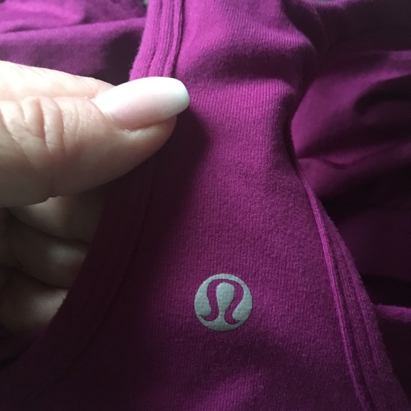 Lululemon tank - Picture 4 of 4